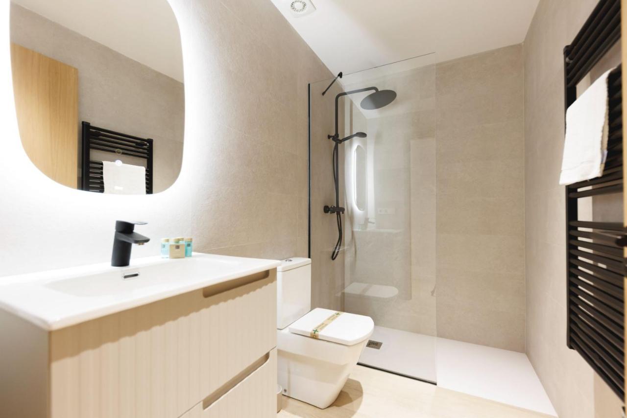 Bravissimo Centre, Modern 2-Bedroom Apartment Gerona Exterior foto
